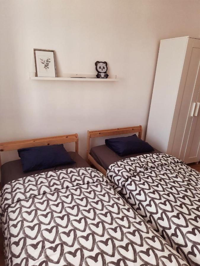 Sleep And Go Apartment - Free Parking Katoviçe Dış mekan fotoğraf